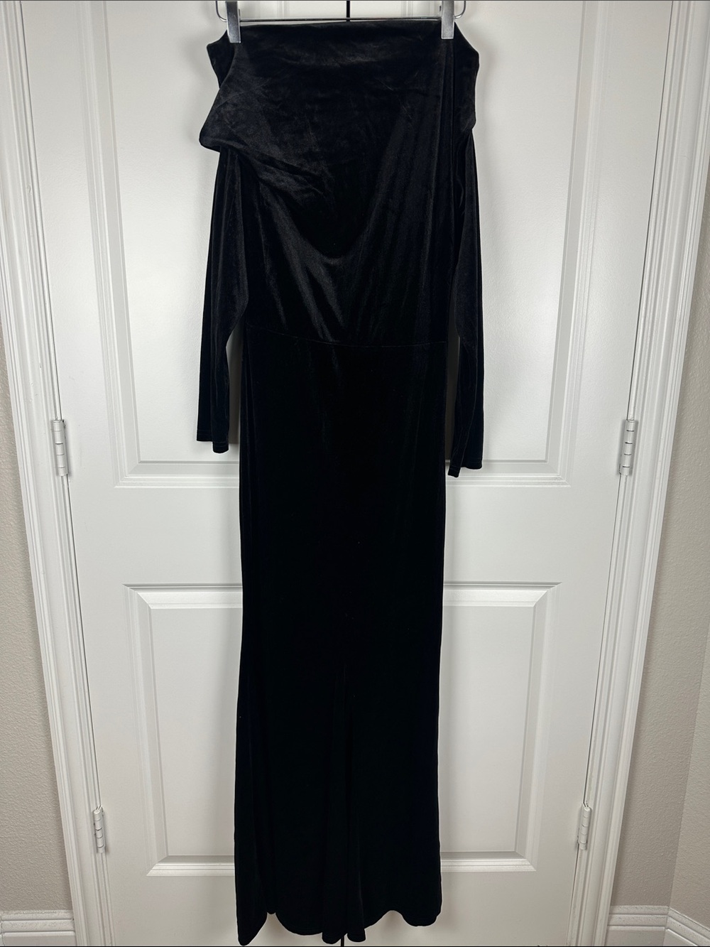 Fashion Nova Tiana Black Velvet Off-Shoulder Maxi Dress - Picture 3 of 5